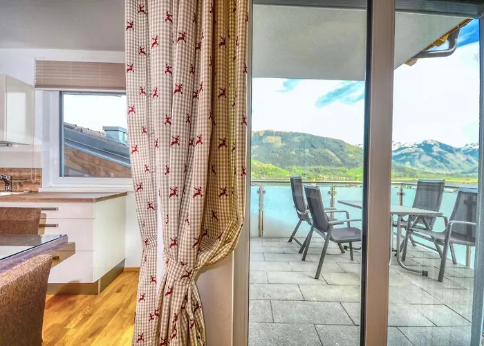 Konstanzia - By Alpen アパート